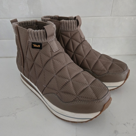 Teva ReEmber Mid Platform Boots Quilted Nylon Brown Beige Tan Size 6 - Picture 3 of 10
